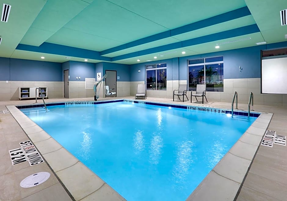 Holiday Inn Express And Suites Plano - The Colony By IHG