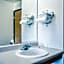 Super 8 by Wyndham Phillips