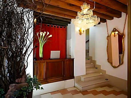 Classic Single Room