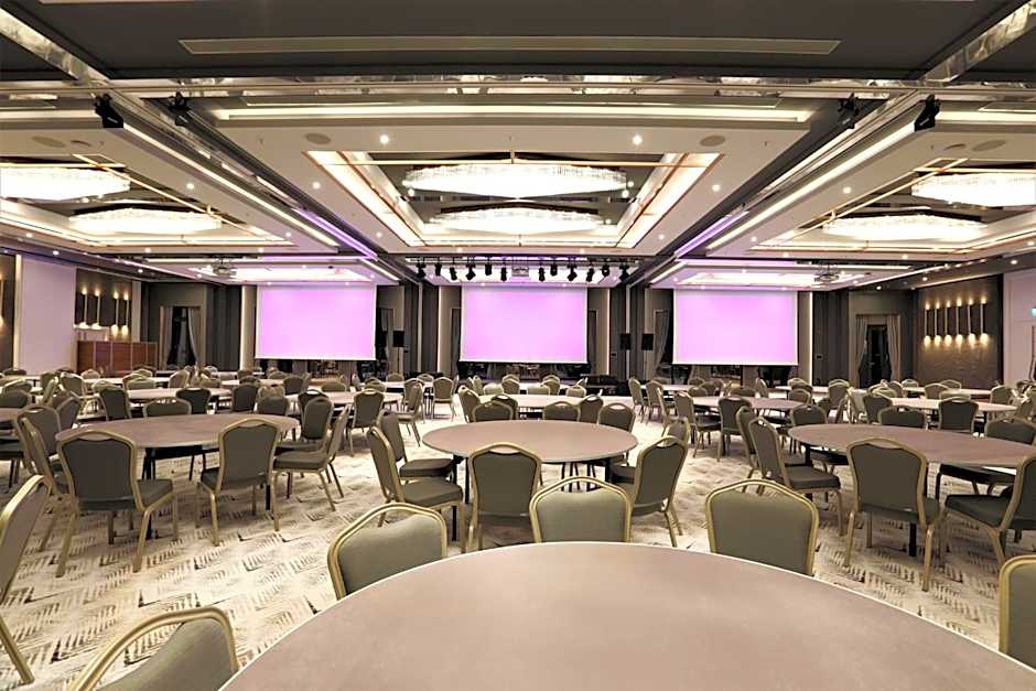 Limak Skopje Luxury Hotel