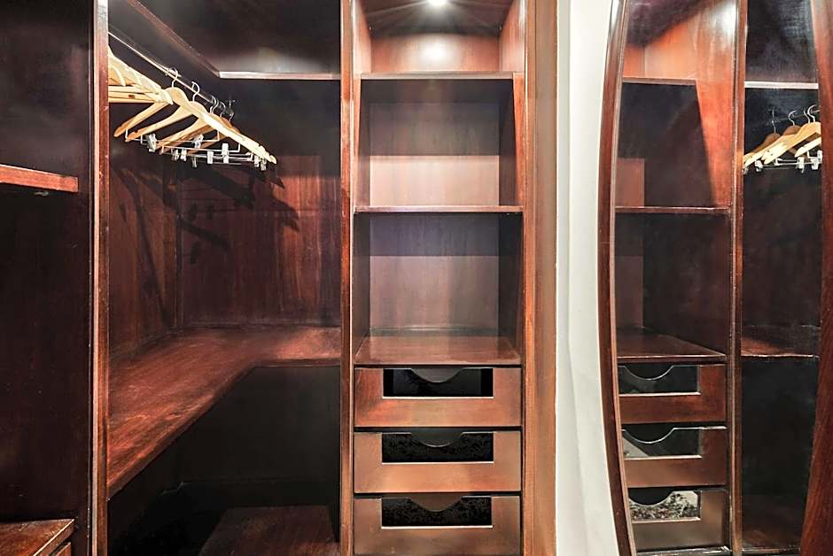 Radisson Blu Hotel & Convention Center, Alexandria