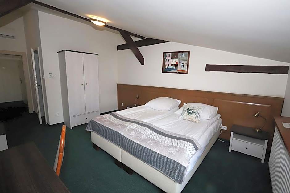 Hotel Sandro Silver & Spichlerz Antoniny