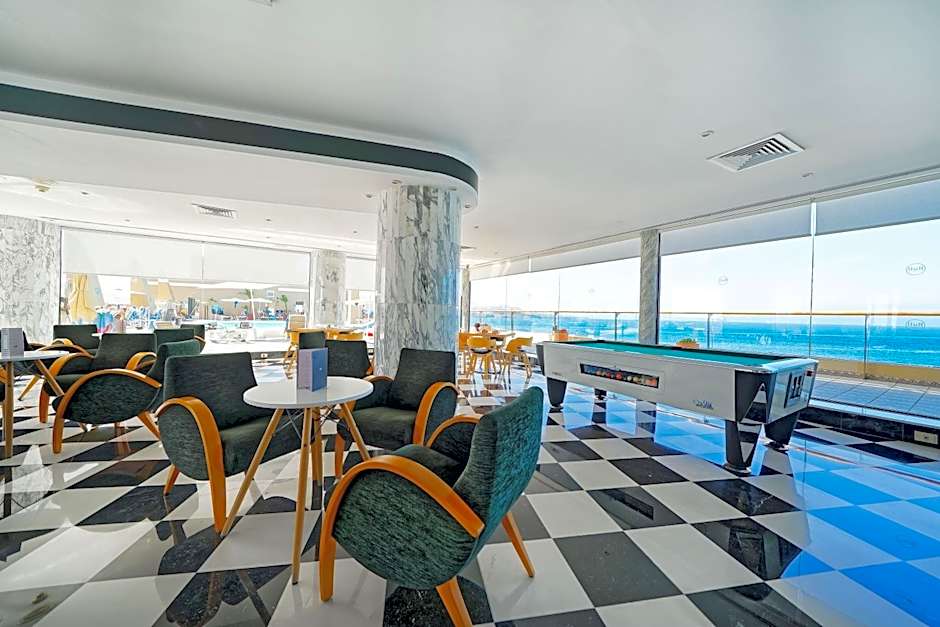 BULL Reina Isabel & SPA