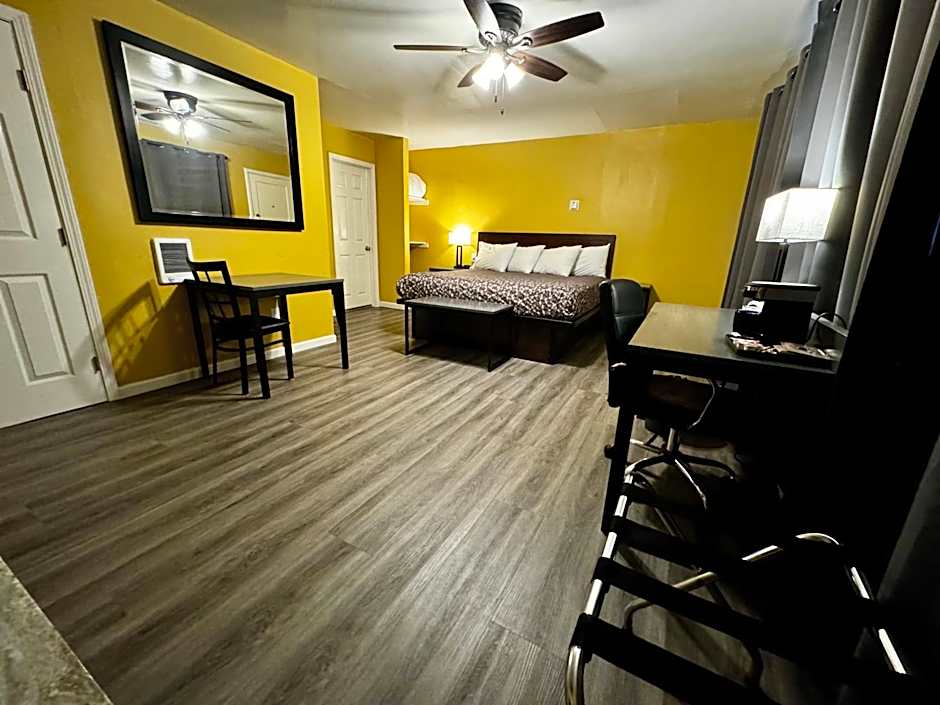 Carmel Wayfarer Inn