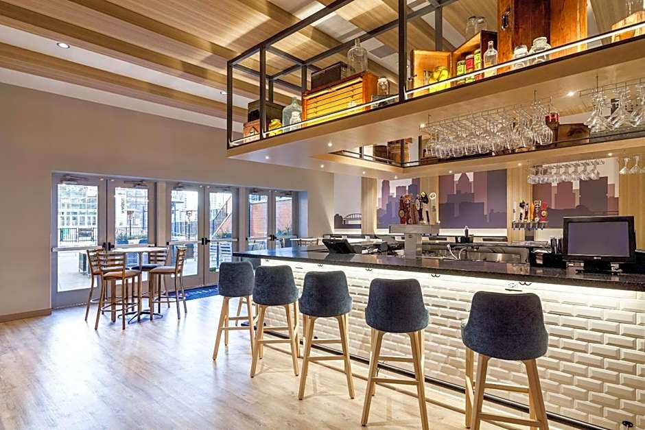 Cambria Hotel Pittsburgh - Downtown
