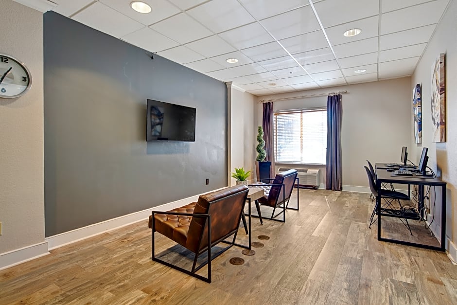 Suburban Studios Orlando - Ocoee-Winter Garden