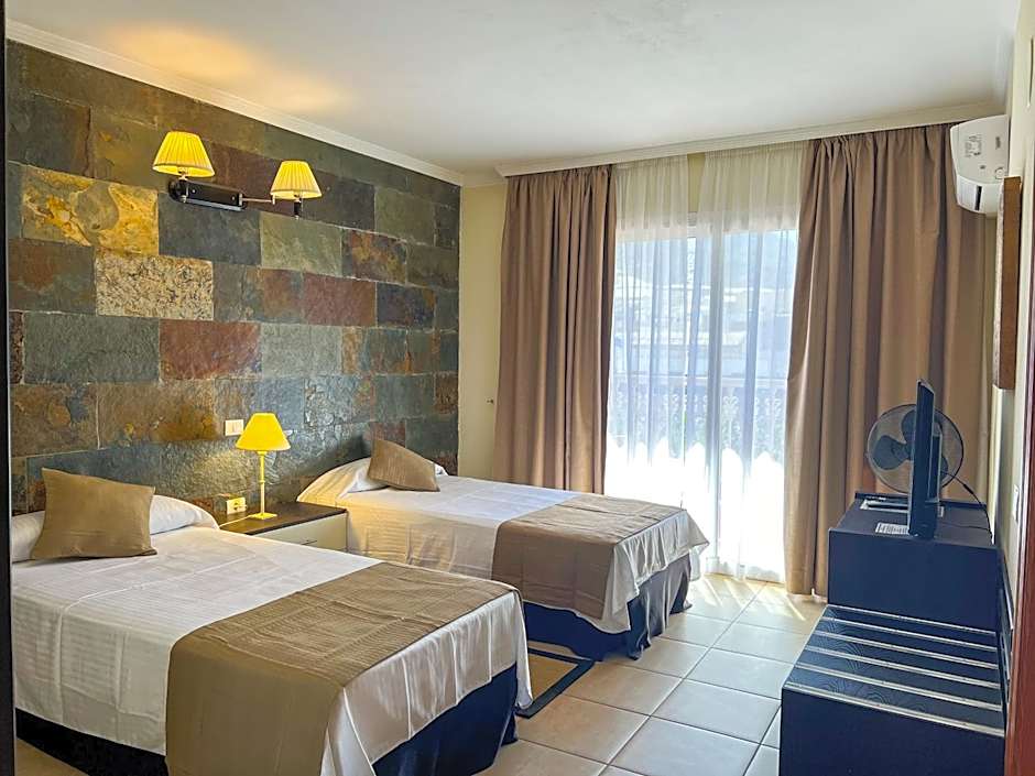 La Aldea Suites