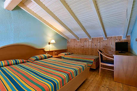 Studio Apartment - Split Level