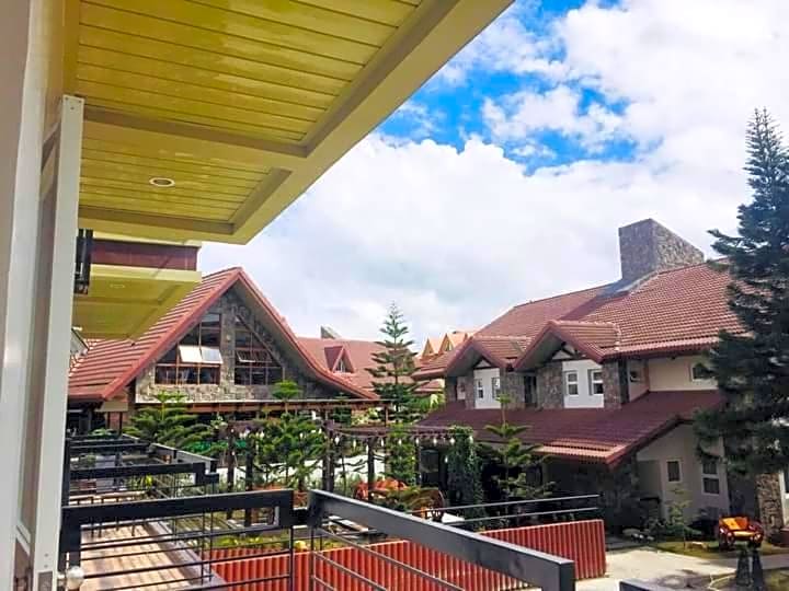 Elliannah Pines Hotel