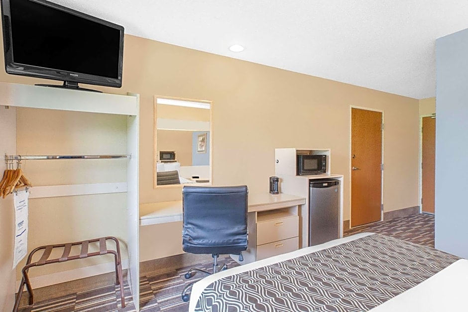 Microtel Inn & Suites By Wyndham Clear Lake