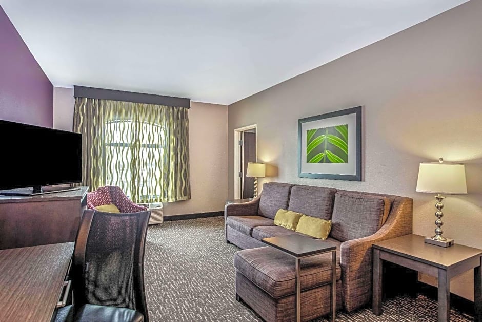 La Quinta by Wyndham Kearney