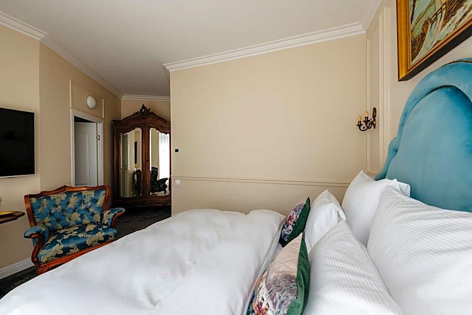 Ateneea Luxury Rooms