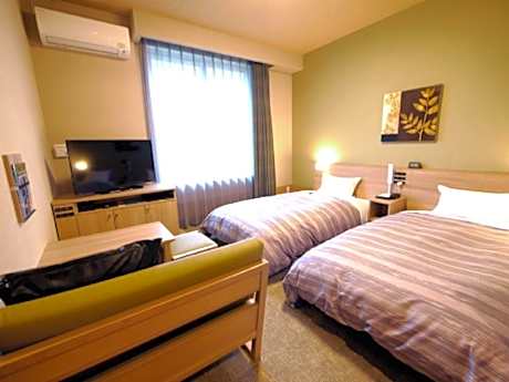 Twin Room - Non-Smoking - New Building