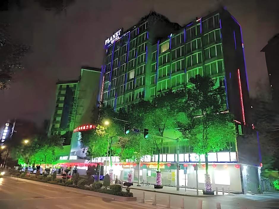 Planet Hotel