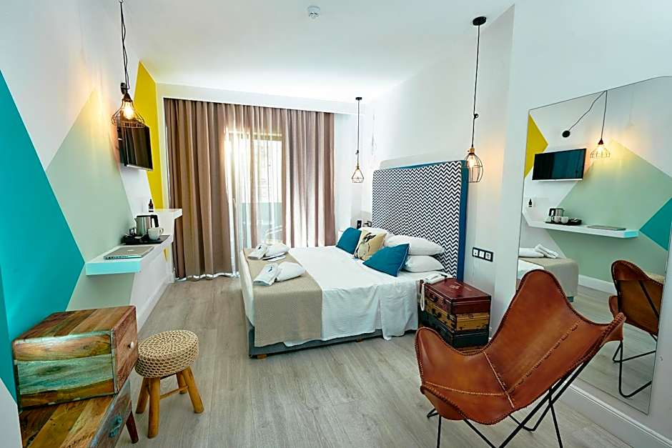 Blue Bottle Boutique Hotel