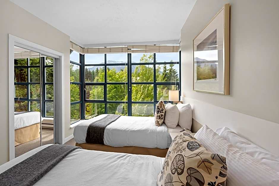 Alpenglow Lodge Two Bedroom Apartment by MVA