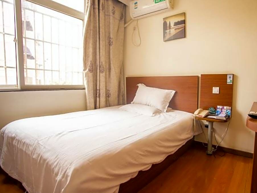 GreenTree Inn Kunshan Huaqiao Building materials Conch Hotel