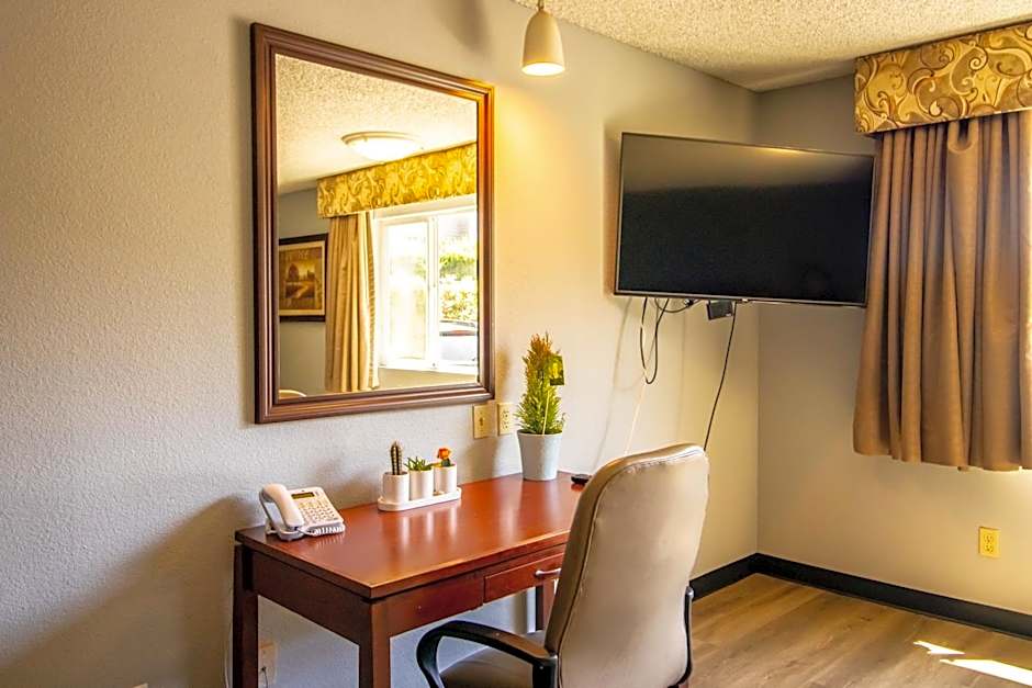 Red Lion Inn & Suites Vancouver
