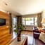 Pakat Suites Hotel