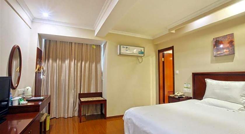 GreenTree Inn Huangshan Railway Station Tiandu Avenue Business Hotel