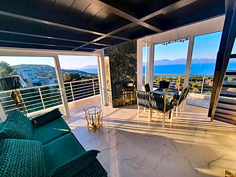 Deluxe Suite with Sea View