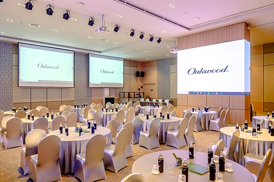 Oakwood Hotel & Residence Sri Racha