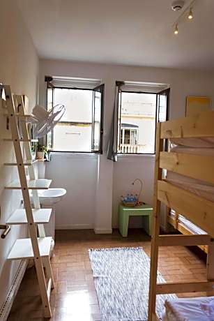 Quadruple Room with Shared Bathroom