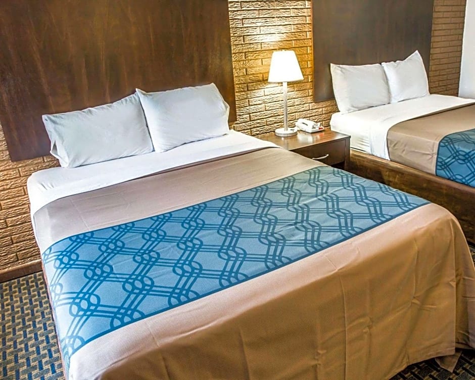 Rodeway Inn & Suites Wilmington North