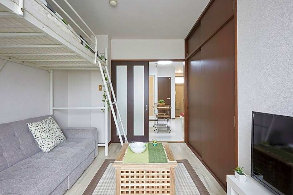 Photo 1 of 18 of Room B