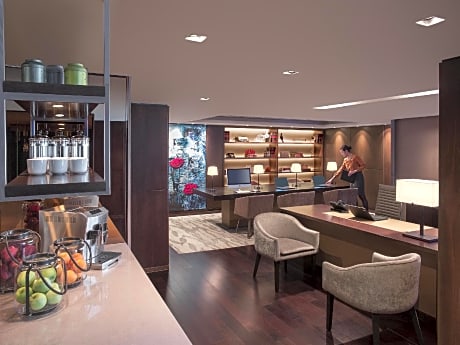 New World Makati Hotel