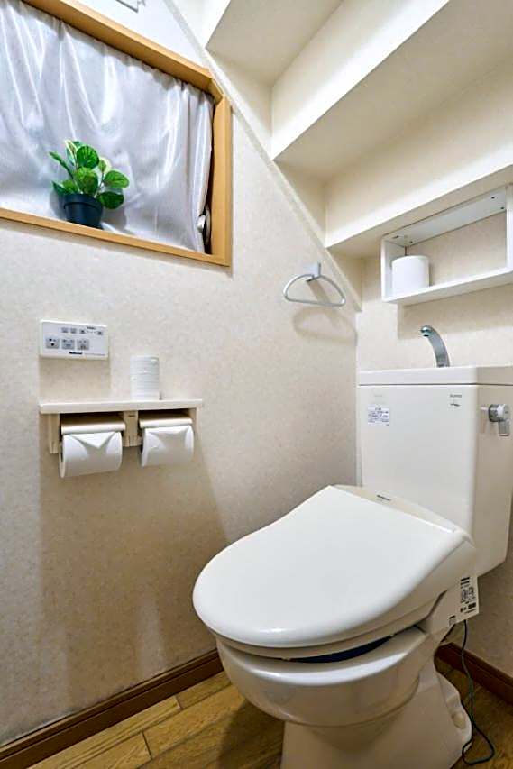 J-2S JR Yamanote Komagome, 3 storey 101sq 4BR, FreePark