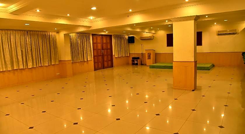 Hotel Poonja International