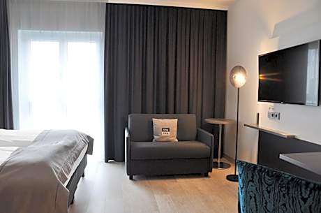 Premium Queen Room with sofa bed
