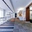 Quintessa Hotel Kokura Comic & Books