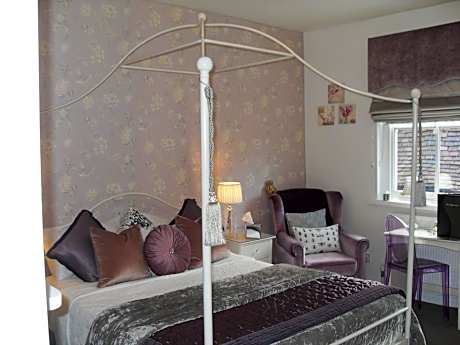 Superior King-Size Room