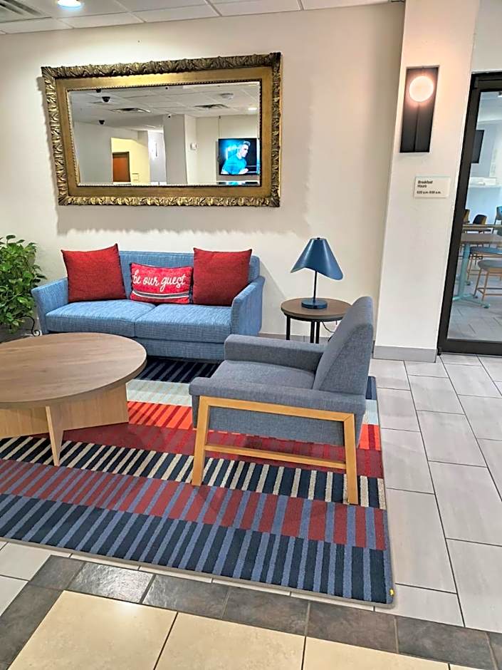 Grander Inn & Suites by IHG