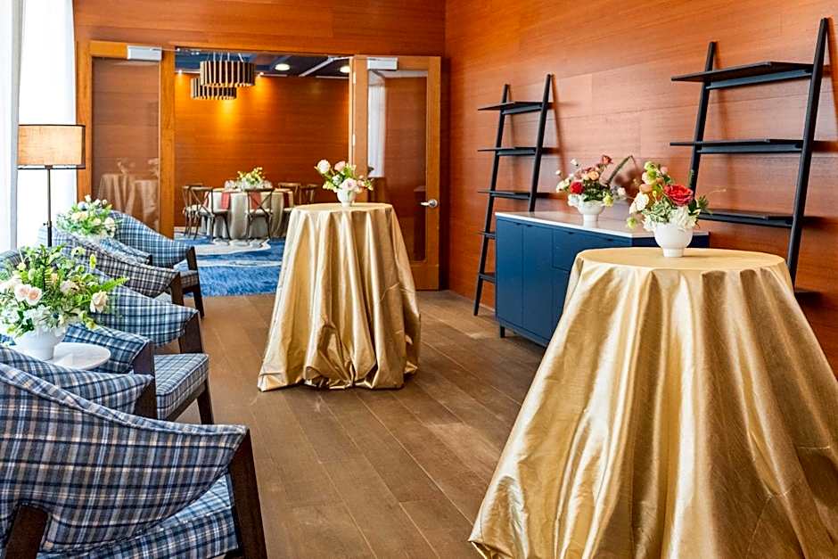 The Heathman Hotel Kirkland