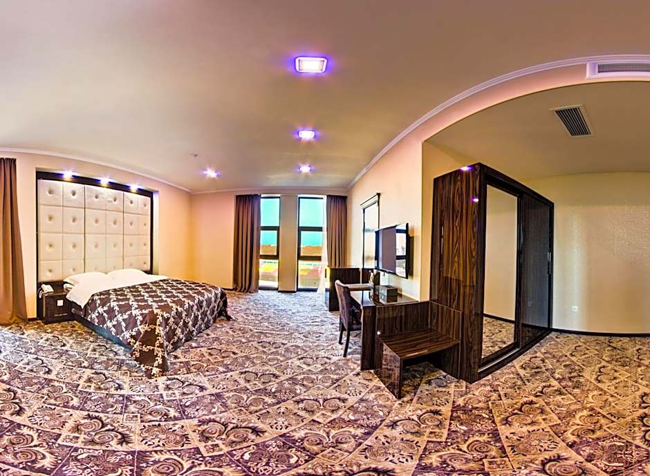 Plaza Hotel Bishkek