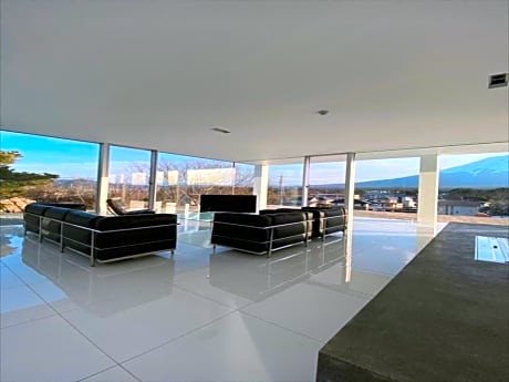Luxury Suite