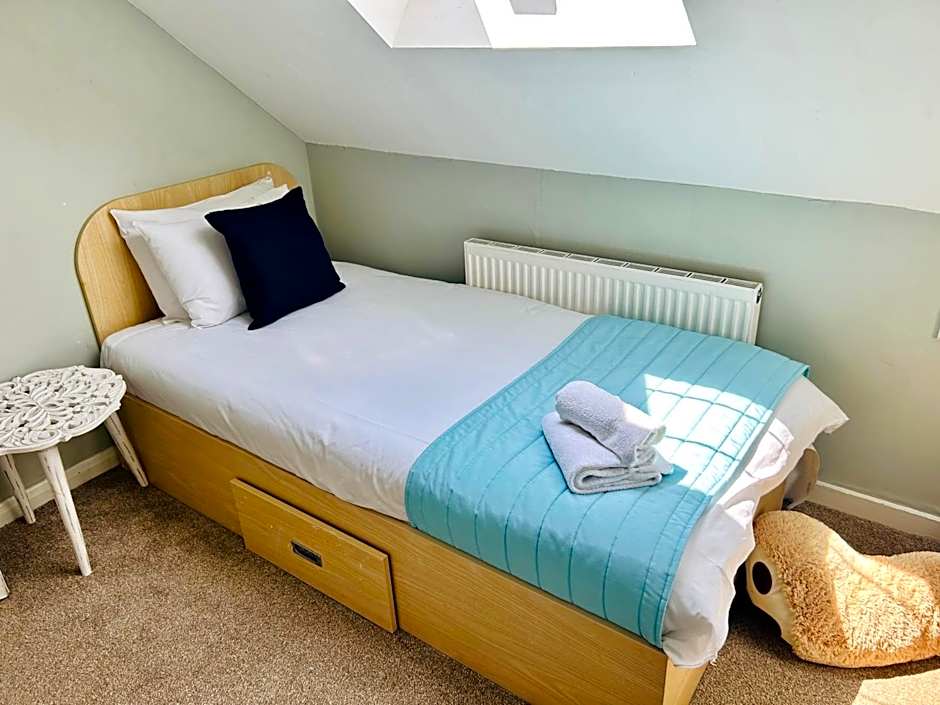 Guestling Hall Hotel