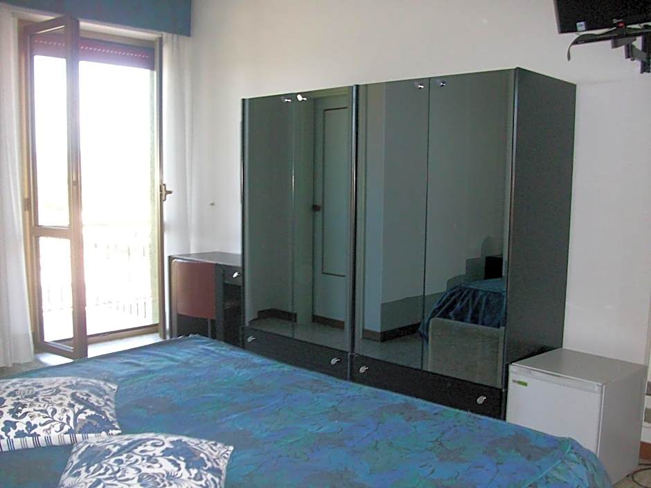 HOTEL SANTOROTTO di FABIO TERROSI