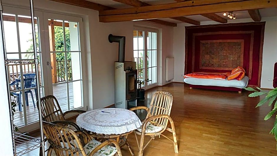 Geinberg Suites & Vianova  Center