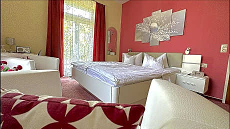 HOTEL YOGA JASMIN ehemals Hotel Eberhardt-Burghardt