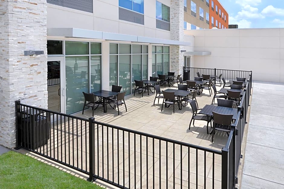 Holiday Inn Express & Suites Bryan - College Station By IHG