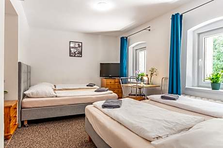 Quadruple Room with Bathroom