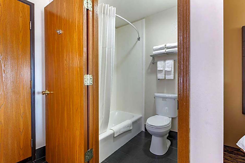 Quality Inn New London