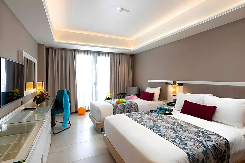 WOOVO Phuket Patong - by Swandor
