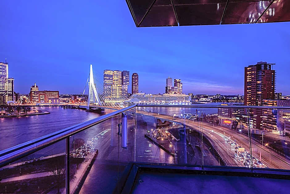 DoubleTree by Hilton Rotterdam Centre