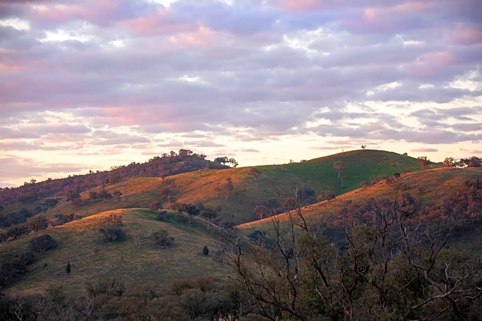 Sunstone - 2 Bed Eco Cabin - Kundalini Lodge
