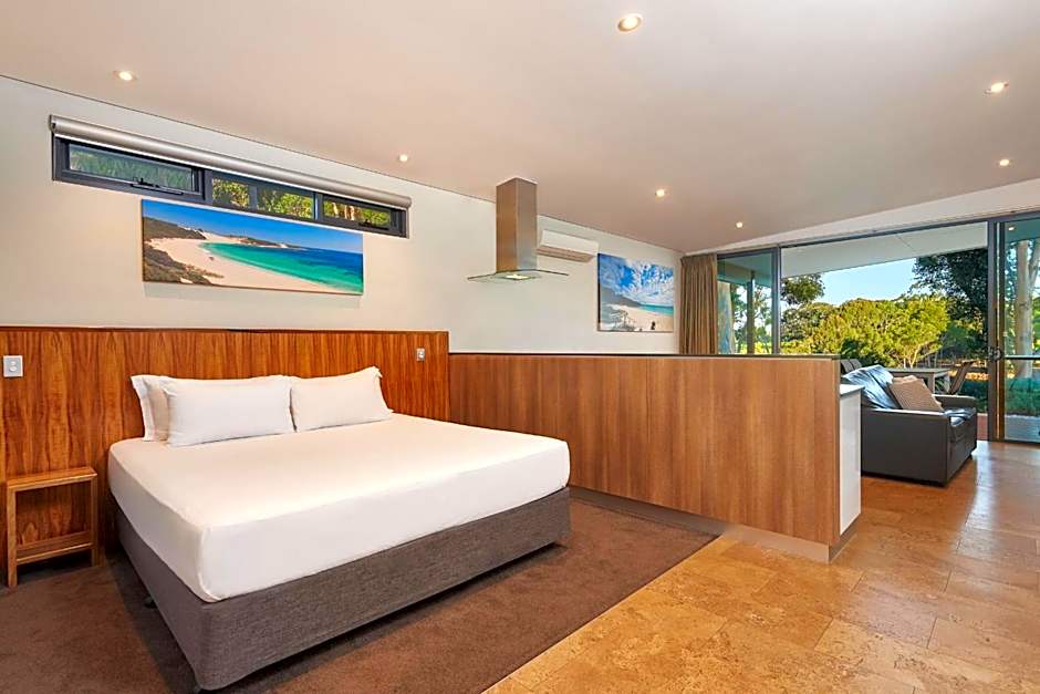 Eight Willows Retreat